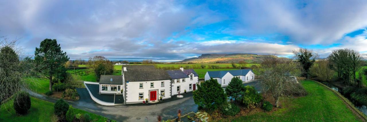 Willow House Bed&Breakfast&Orchard Studios Self Catering Limavady Exterior foto